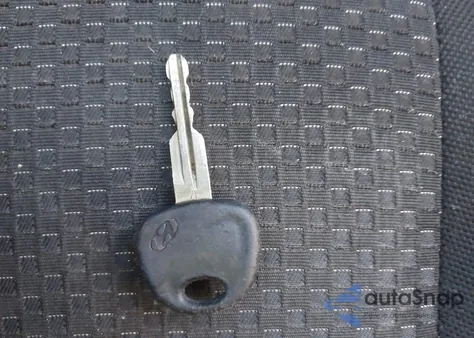 2008 Hyundai Accent Gs from USA, damaged, VIN KMHCM36CX8U084025